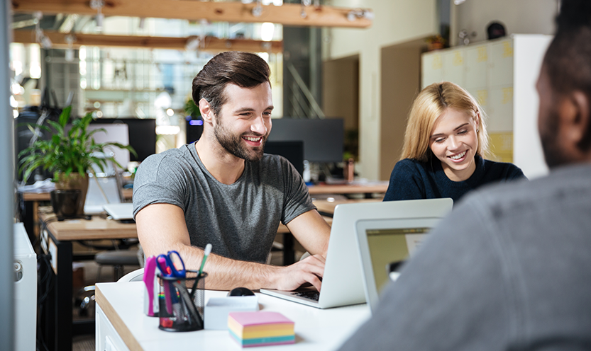 Marketing digital : en interne ou agence de com, faire le bon choix !